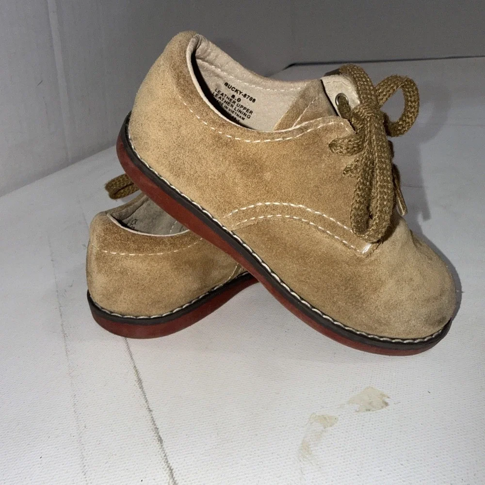Footmates Bucky Brown Classic Leather Loafer Walking Toddler Or Kids Shoe 8 Wide